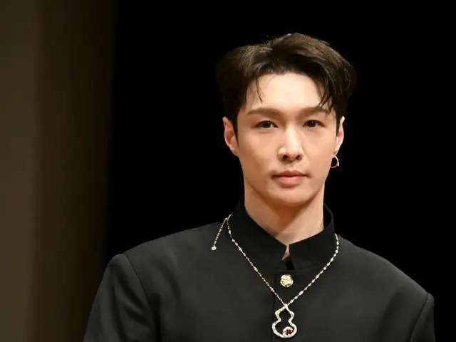 [Event Report] EXO's LAY (Zhang Yixing) wins Best Actor! "Idols can't act" is a thing of the past. "Idols are the ones standing here today.
 I'm Zhang Yixing, a celebrity and actor!"