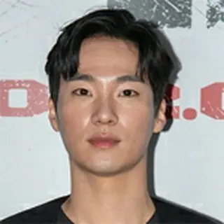 Lee HongNae