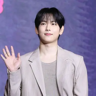 Yim Siwan（ZE：A）