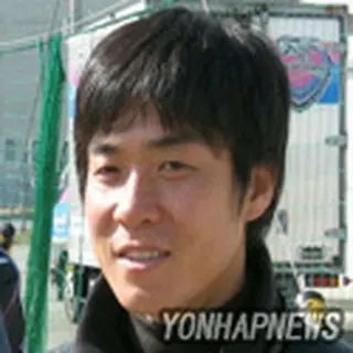 Yoon JungHwan